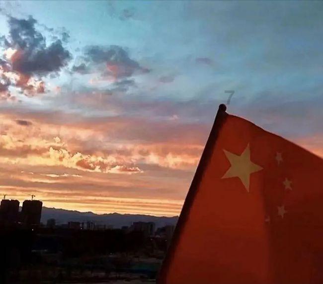 凝心聚智 合作共赢 龙行龘龘
