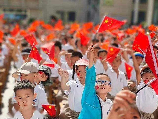 一马当先!王星昊,力克朴廷桓,零封卞相壹,助中国队包揽冠亚军!